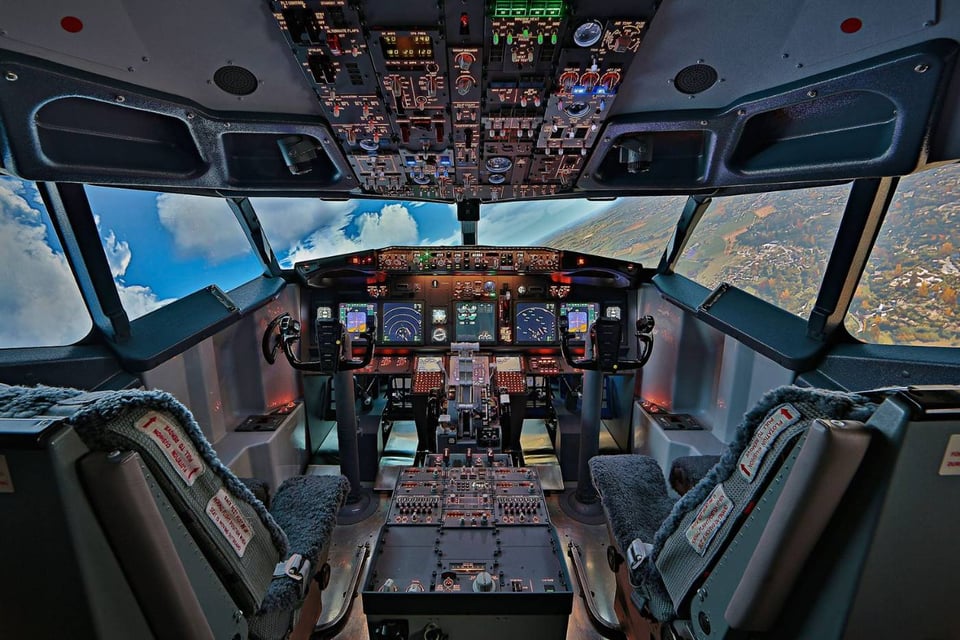 Cockpit du simulateur Boeing 737 utilisé pour l'APS MCC