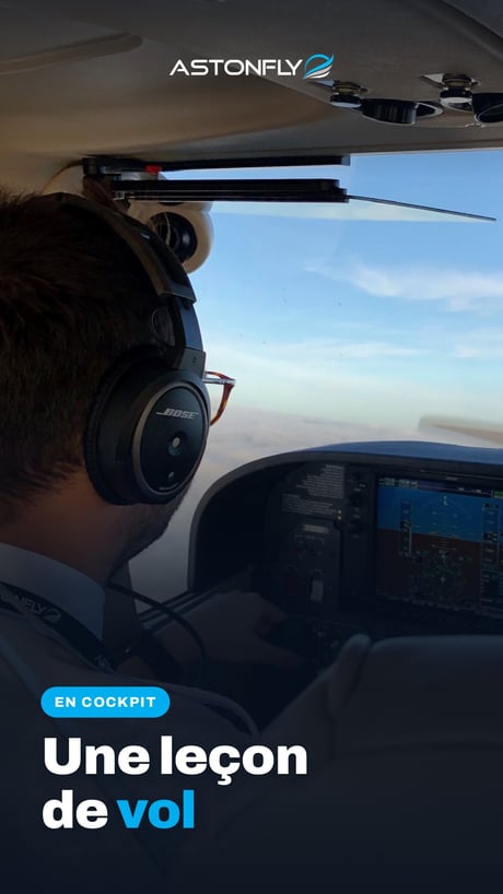 Élève pilote en leçon de vol lors de ses premiers vols sur Cessna 172S