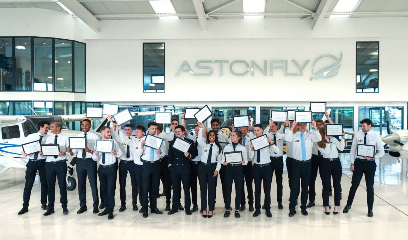 Promotion de diplômés Astonfly